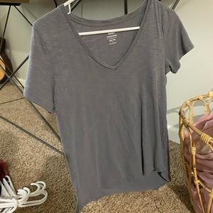 Plain grey tee